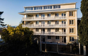 Sunset Hill Hotel